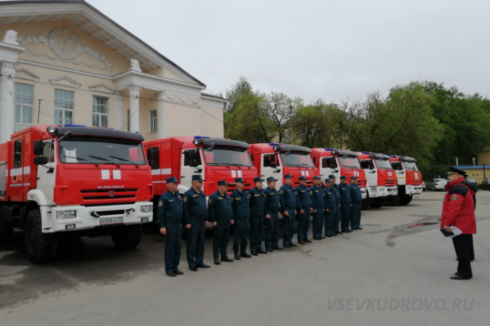 Помощь в борьбе с огнем для жителей Ленобласти Помощь в борьбе с огнем для жителей Ленобласти