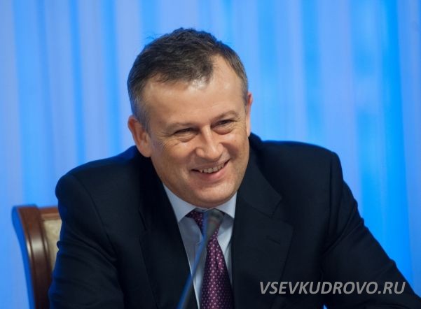 ДРОЗДЕНКО ПОПРОБОВАЛ ПИРОЖКИ В КУДРОВО ДРОЗДЕНКО ПОПРОБОВАЛ ПИРОЖКИ В КУДРОВО