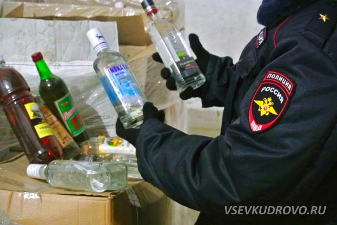 В гаражах Кудрово нашли "Золото Славян" В гаражах Кудрово нашли "Золото Славян"