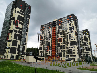 В управляющей компании ООО "Парус" Кудрово требуются: электрик, дворник, уборщик