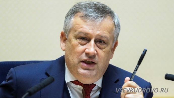 Дрозденко вернёт школьникам льготные проездные. Дрозденко вернёт школьникам льготные проездные.
