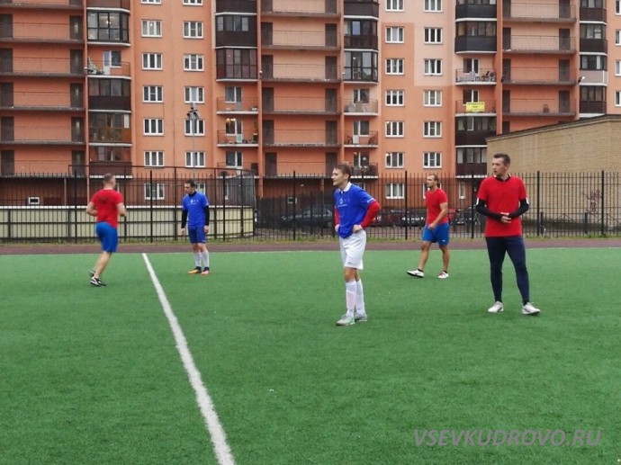 Дружественный футбольный матч прошёл на стадионе ЦО Кудрово. Дружественный футбольный матч прошёл на стадионе ЦО Кудрово.