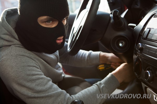 Задержаны подозреваемые в угоне иномарки из Кудрово Задержаны подозреваемые в угоне иномарки из Кудрово