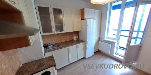 Сдам ( я-собственник) 1к квартиру на длительный срок в 9этажном доме( Кудрово, улица Центральная,50к