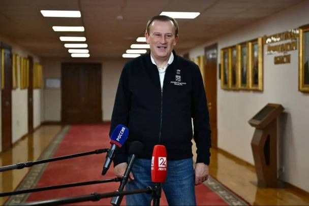 5 октября Александр Дрозденко проведёт прямую линию с жителями Ленобласти