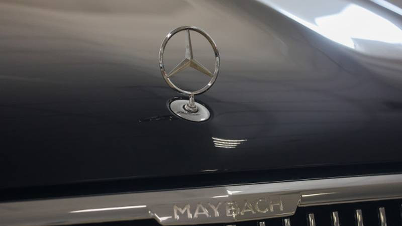 В Ленобласти снова авария с Maybach: на М-10 «Россия» под Тосно столкнулись люксовый седан и SsangYo