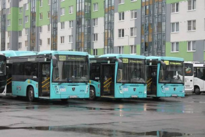 Глава комтранса Ленобласти проверил, как ходят автобусы в Янино, и поменял расписание (2026)