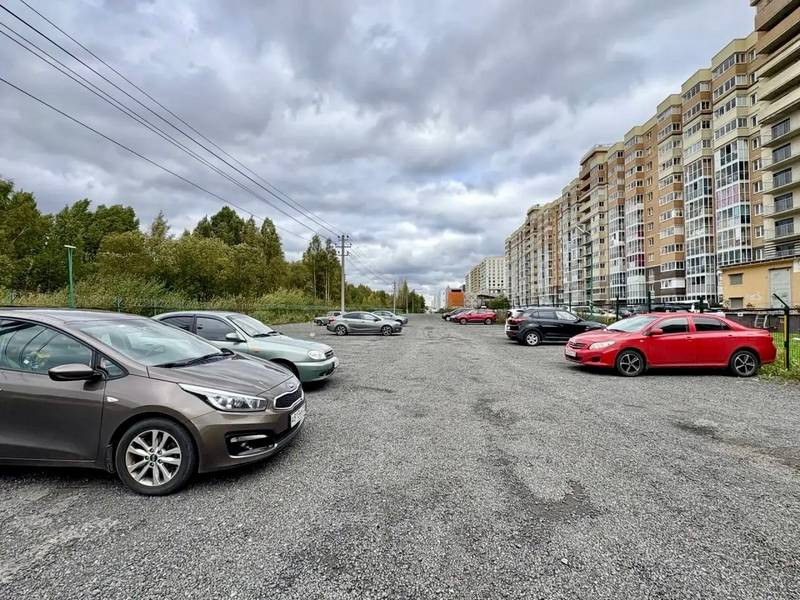 Бывшая платная стоянка в Новом Янино открыта для бесплатной парковки Бывшая платная стоянка в Новом Янино открыта для бесплатной парковки