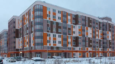 Делегация администрации приехала в Янино вечером 19 октября: жители встретили чиновников у генератор